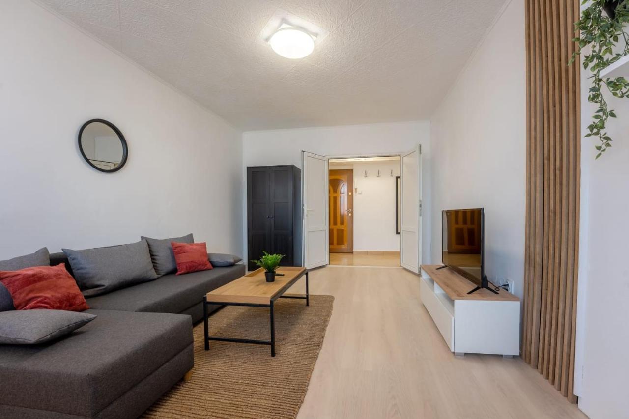 Nya Apartment 锡吉什瓦拉 外观 照片
